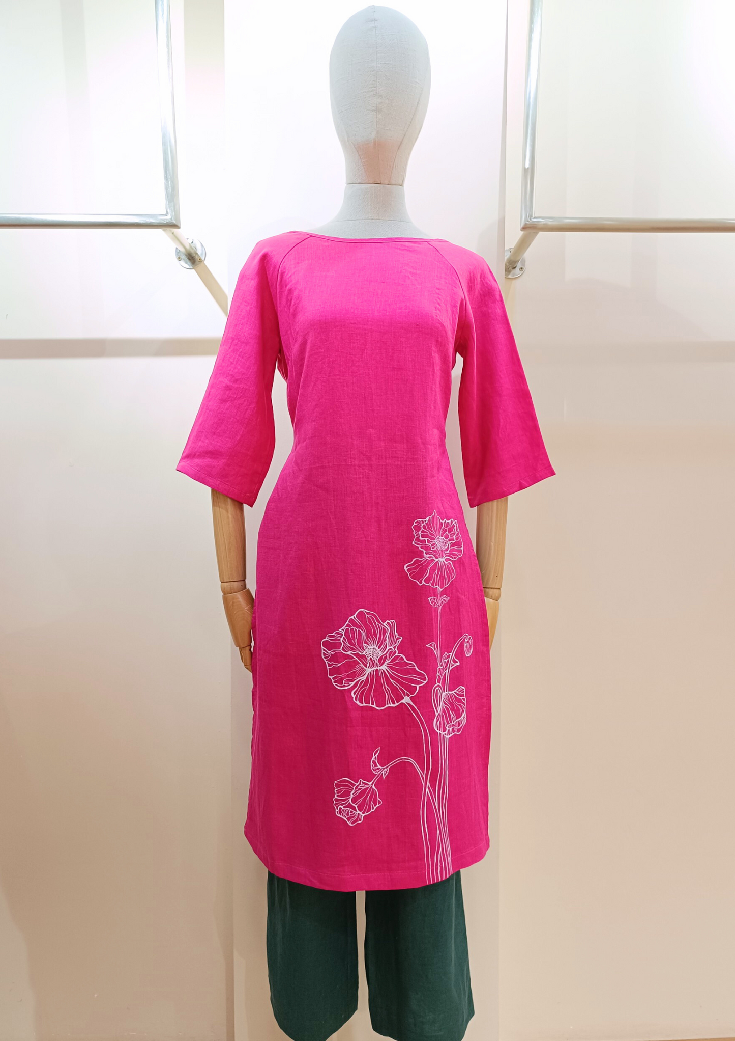 Vision Traditional Vietnamese Dress - Áo Dài Vision Hồng Sen Có Vẽ