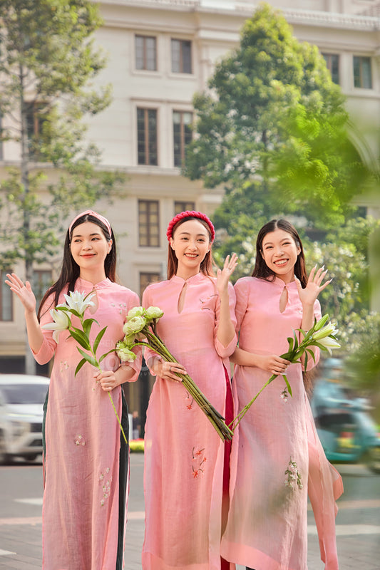 Desire Traditional Vietnamese Dress - Áo Dài Desire Tơ Hồng Phấn Có Thêu