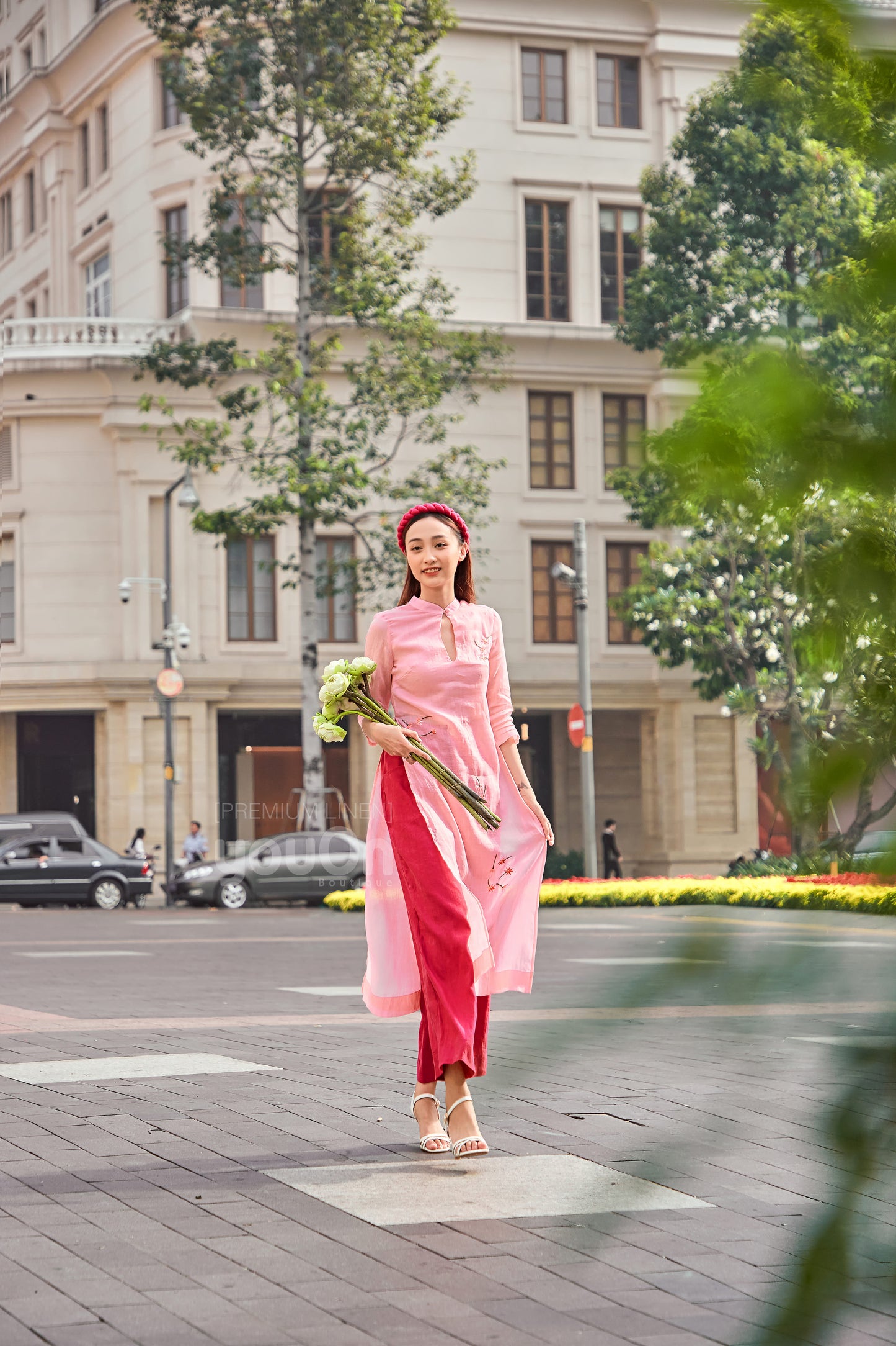 Desire Traditional Vietnamese Dress - Áo Dài Desire Tơ Hồng Phấn Có Thêu