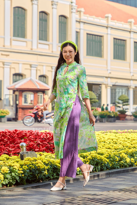 Desire Traditional Vietnamese Dress - Áo Dài Desire Lụa Hoa Xanh Lá