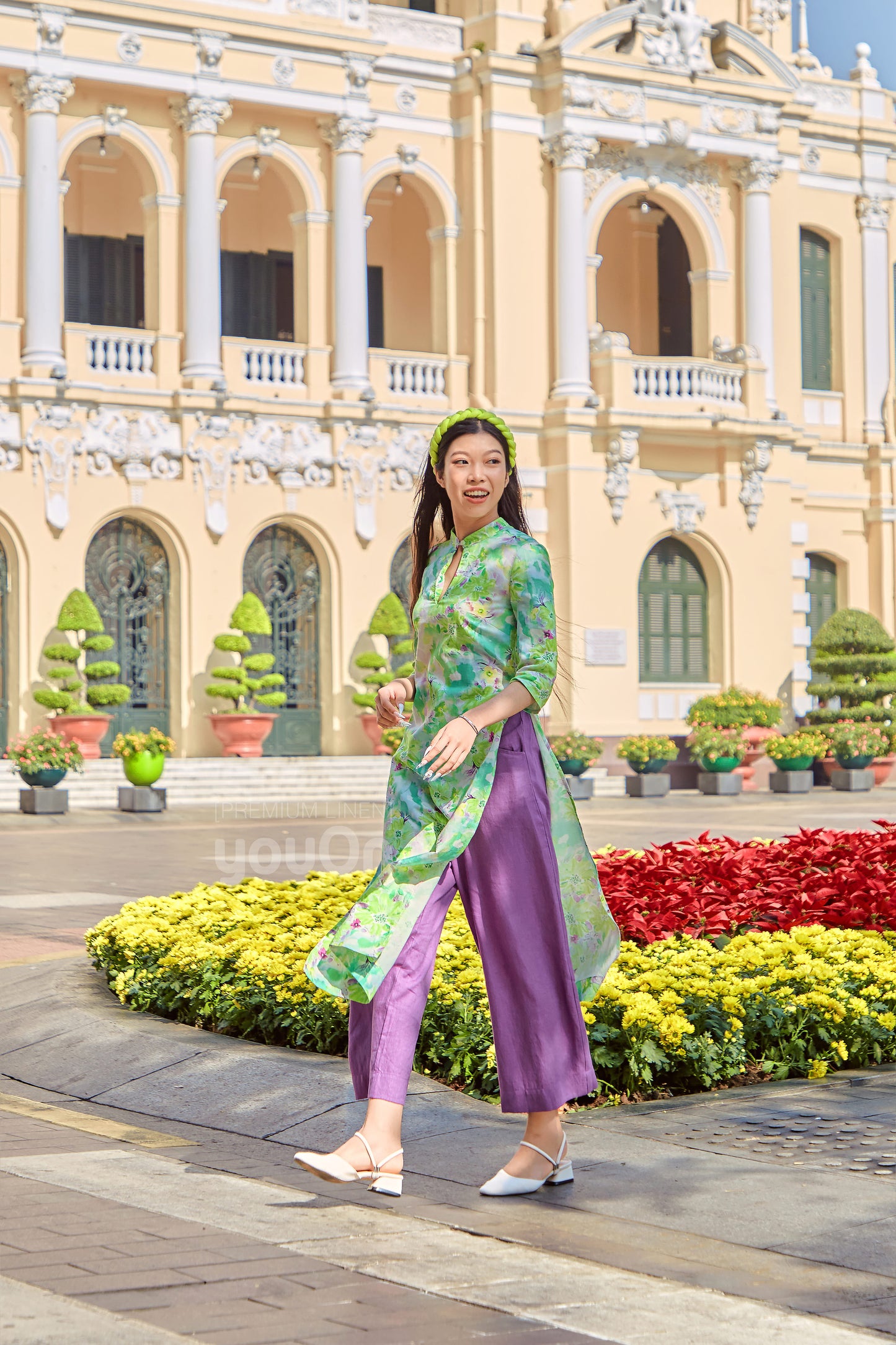 Desire Traditional Vietnamese Dress - Áo Dài Desire Lụa Hoa Xanh Lá